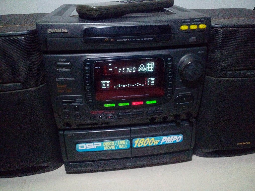 Aiwa nsx 999 mk2 дисплей загорается но не включается